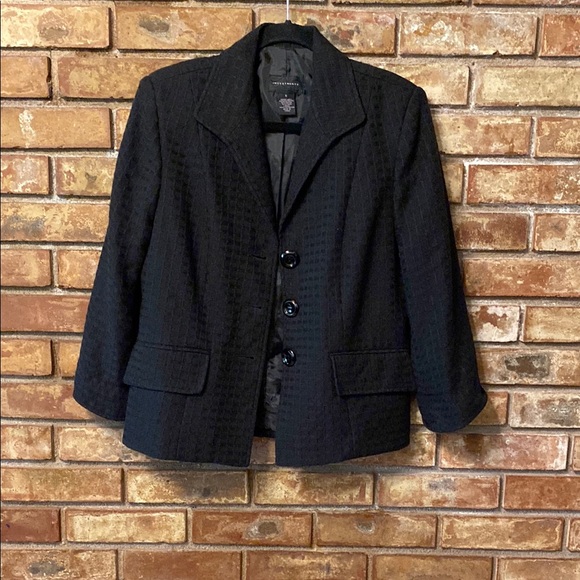 Investments Jackets & Blazers - Investments Black Blazer with Notched Lapels and Structured Design